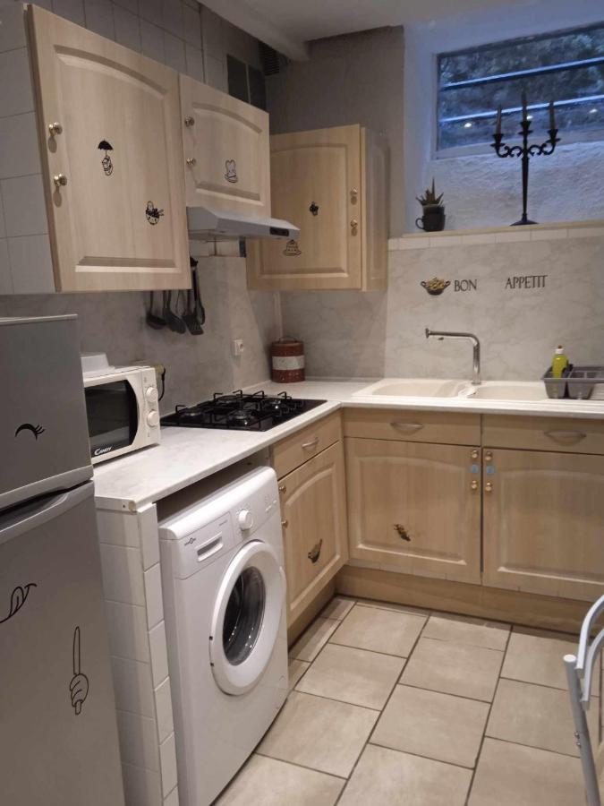 Jolie Maison De Village Capendu Zewnętrze zdjęcie