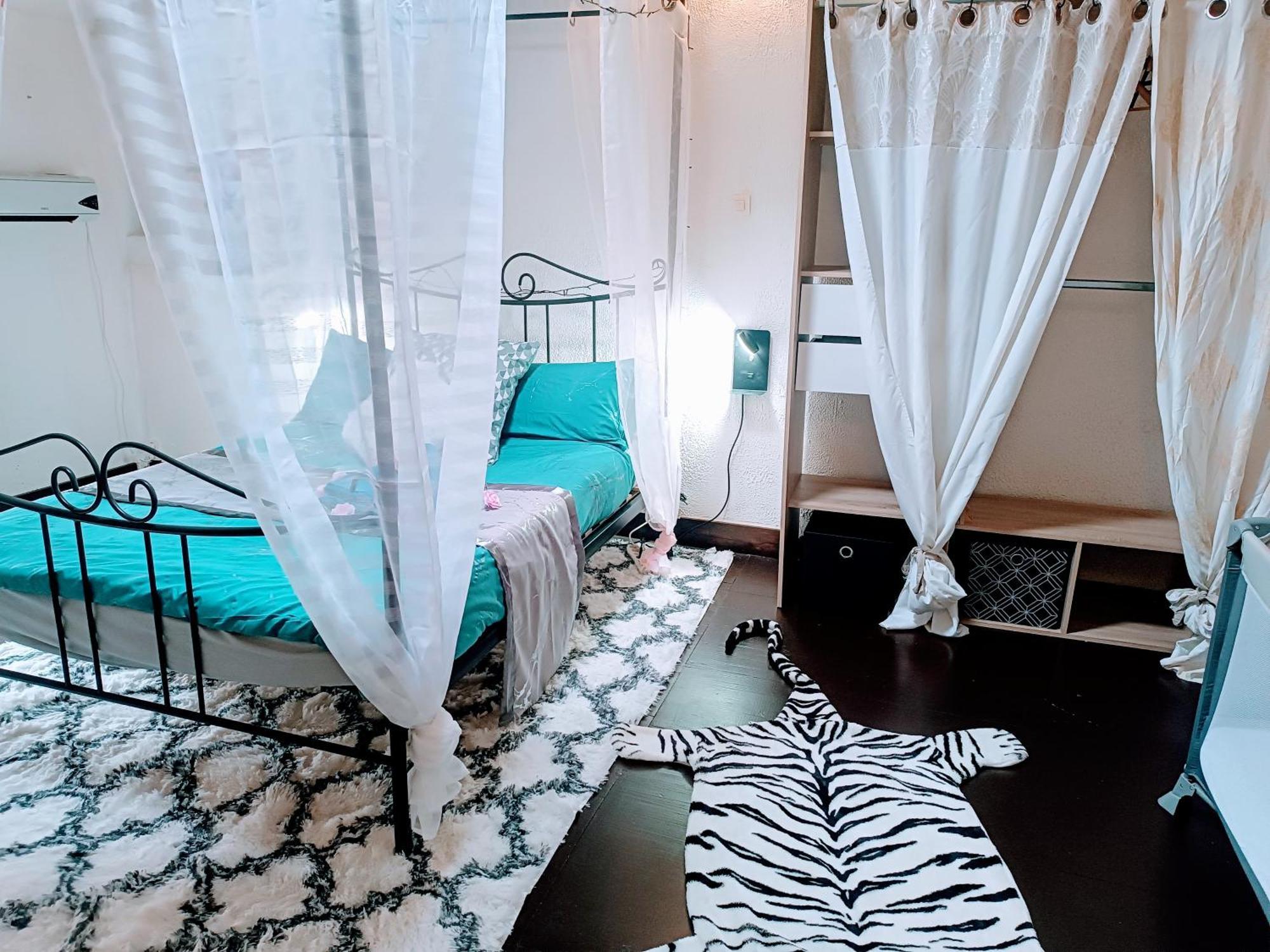 Jolie Maison De Village Capendu Zewnętrze zdjęcie