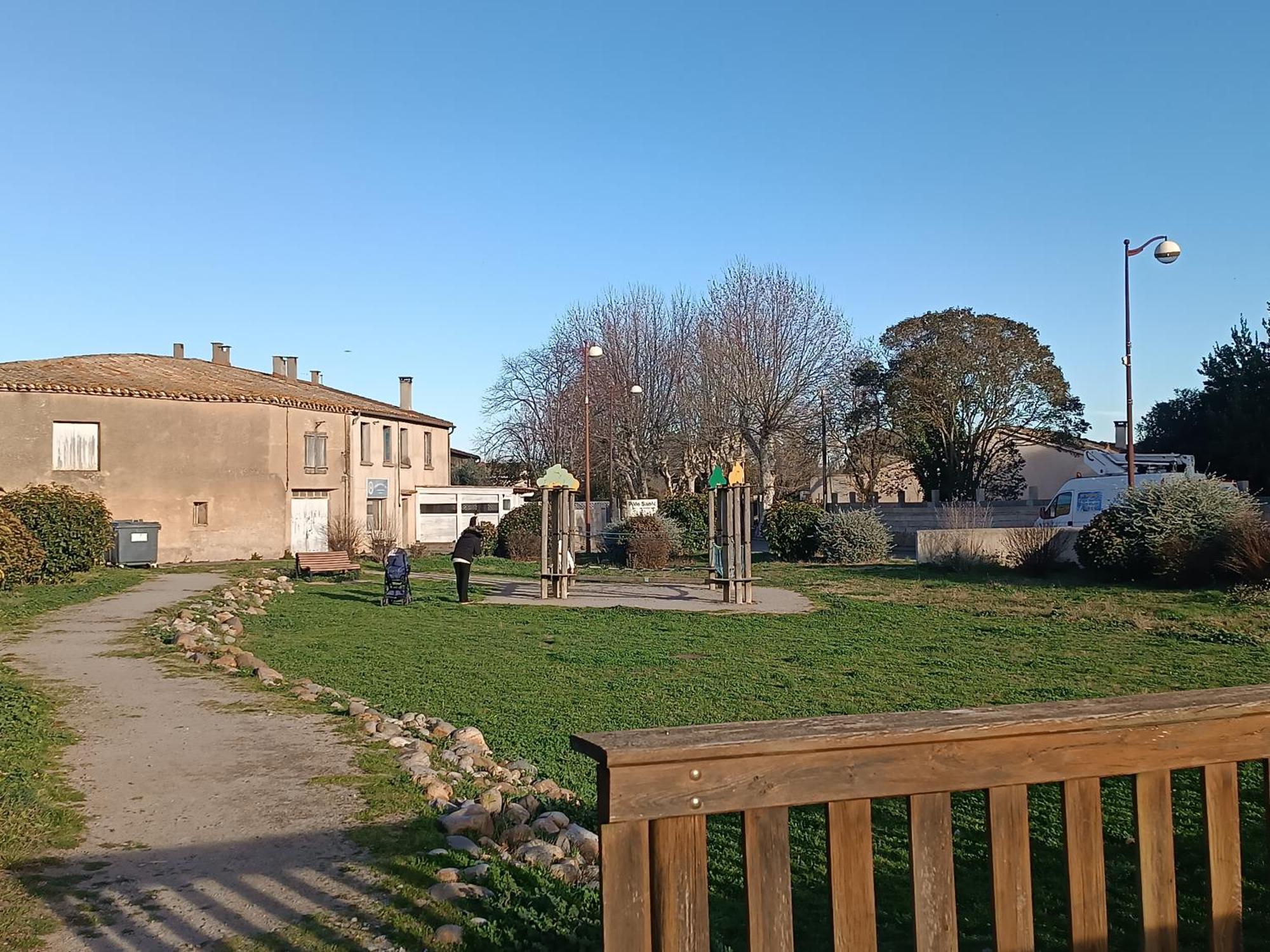 Jolie Maison De Village Capendu Zewnętrze zdjęcie