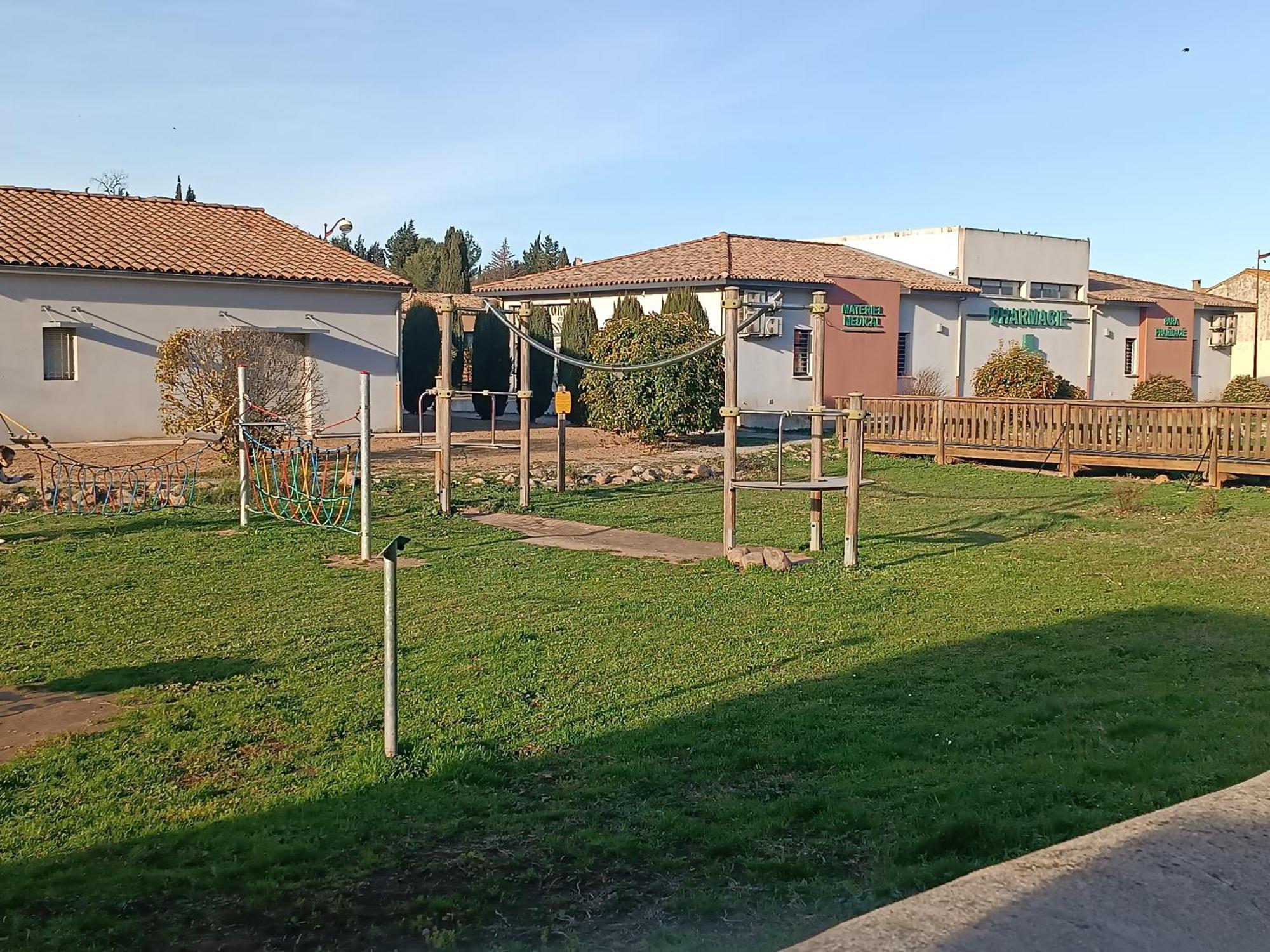 Jolie Maison De Village Capendu Zewnętrze zdjęcie