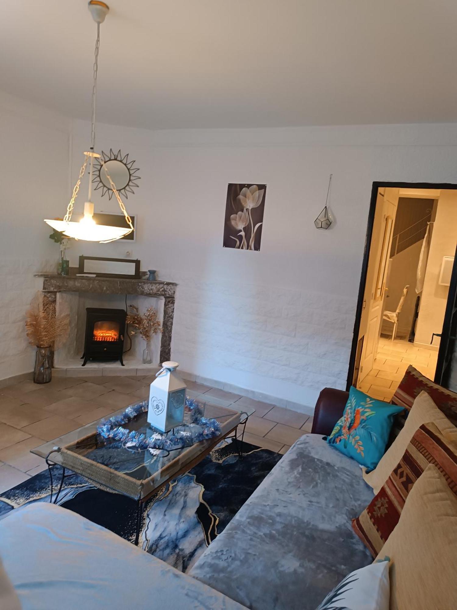 Jolie Maison De Village Capendu Zewnętrze zdjęcie
