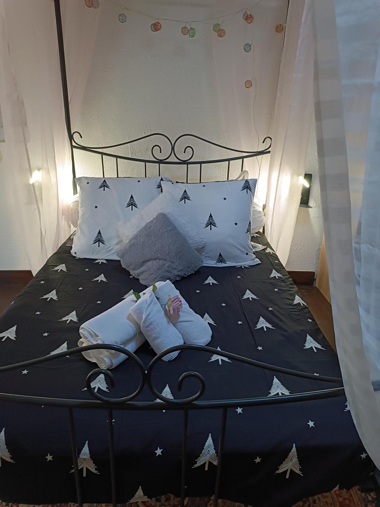 Jolie Maison De Village Capendu Zewnętrze zdjęcie
