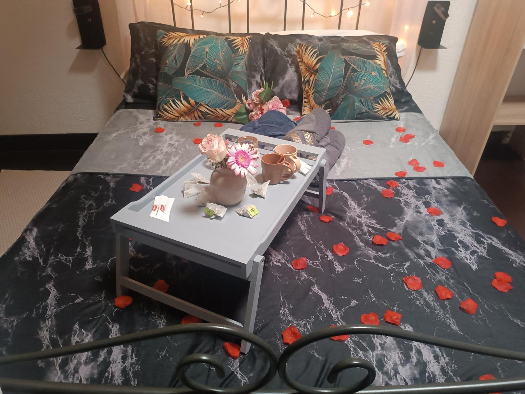 Jolie Maison De Village Capendu Zewnętrze zdjęcie