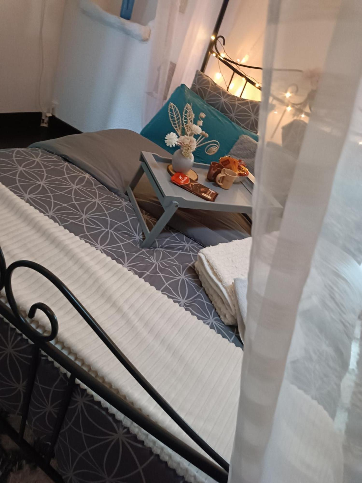 Jolie Maison De Village Capendu Zewnętrze zdjęcie